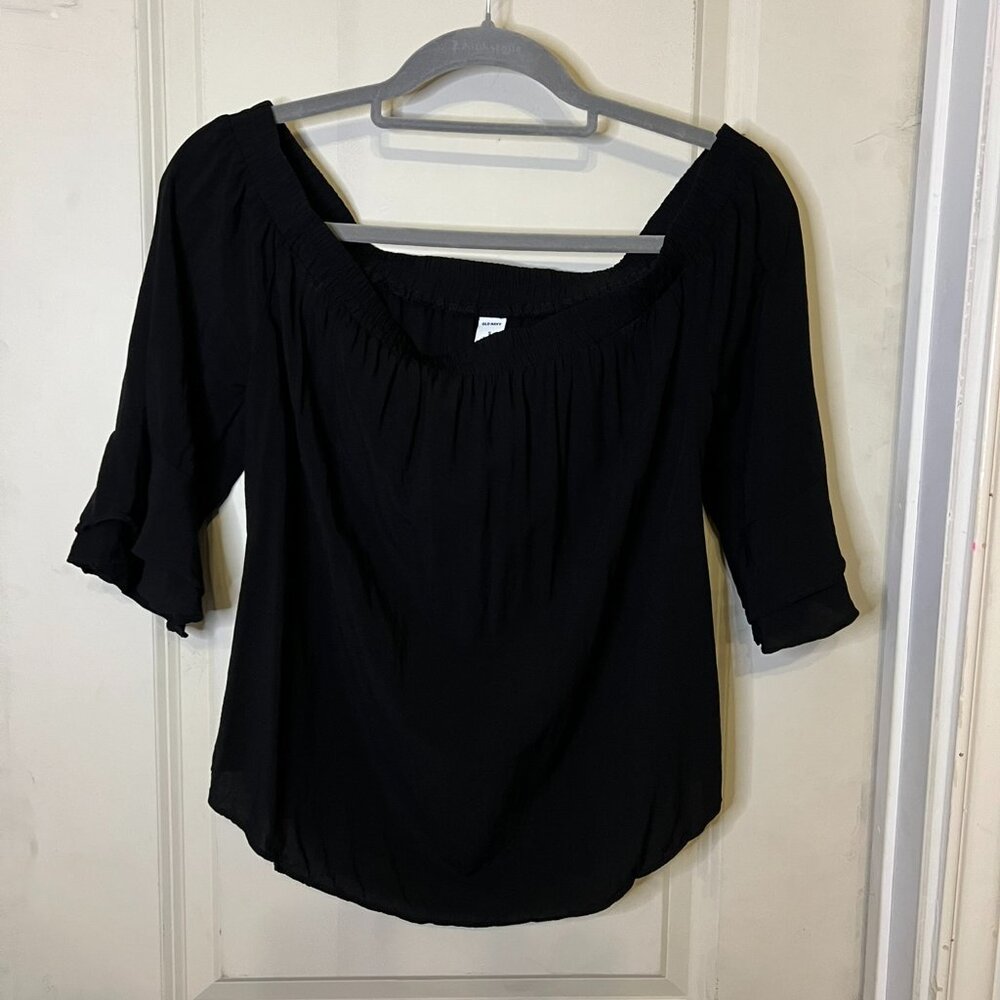 Old Navy black off-the-shoulder top,¾ flared sleeves, rayon, szie S